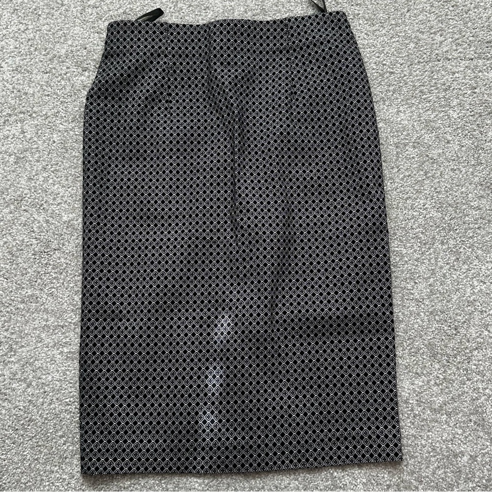 Office pencil skirt with stretch. Used but in great condition.